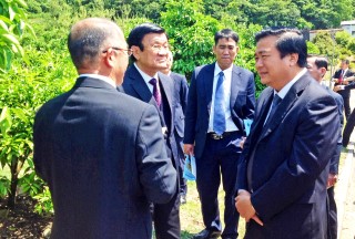 Đoàn công tác tỉnh Long An tham quan Nông trường thử nghiệm cây ăn quả của Wakayama